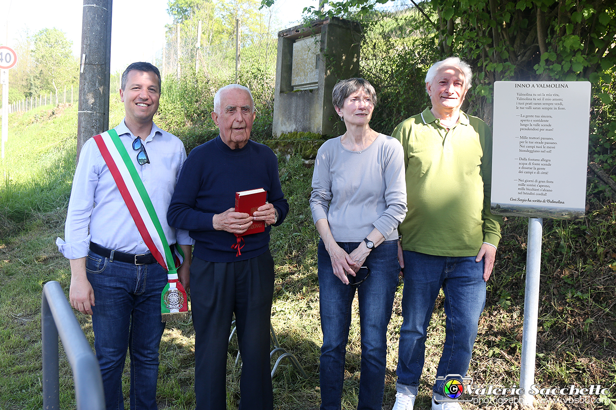 VBS_7478A - Cerimonia Inaugurazione Targa Inno di Valmolina di Sergio Sacchetto.jpg